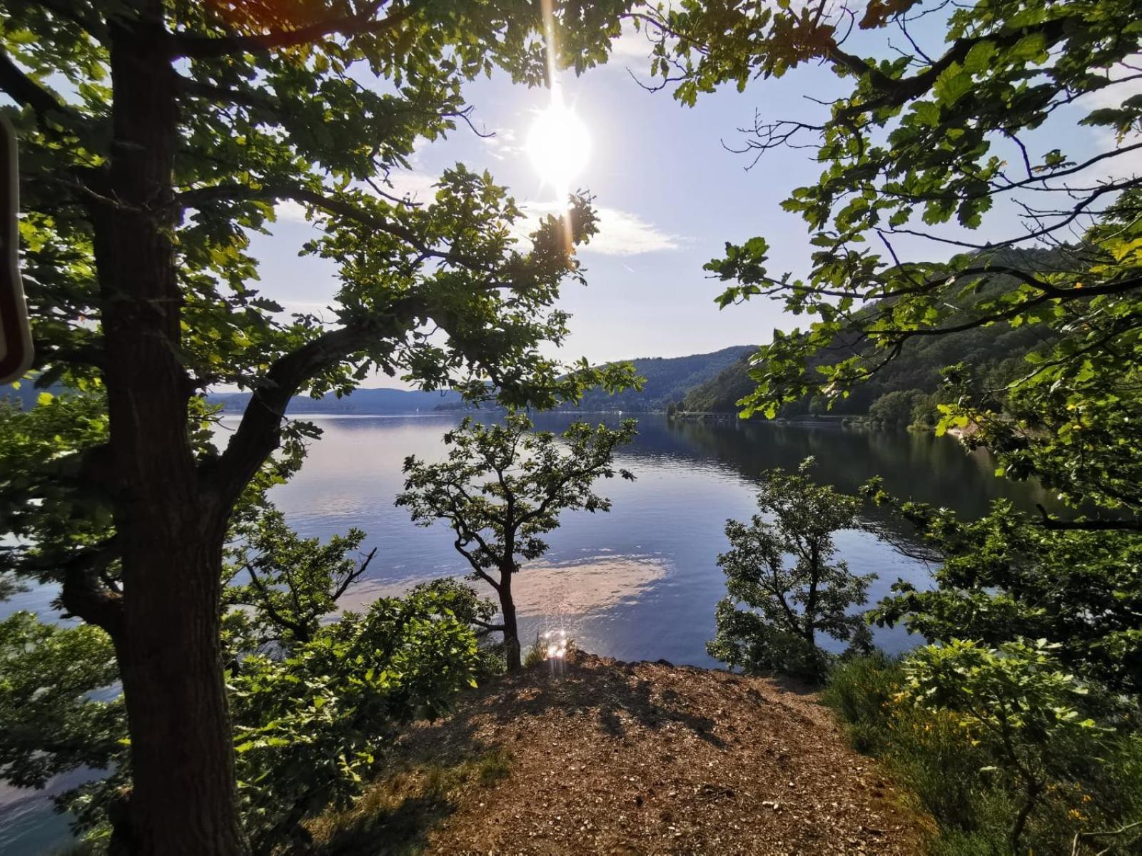 Ferienhaus Schoene Aussicht Ferienwohnung Gruen Hemfurth-Edersee Bagian luar foto